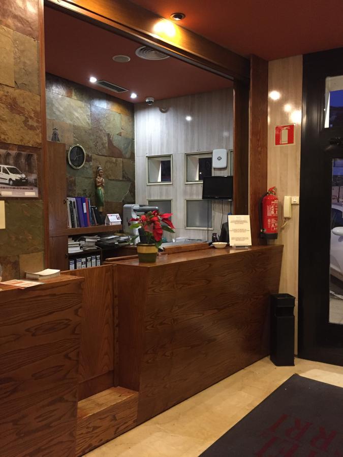 Hotel Yerri Estella Luaran gambar