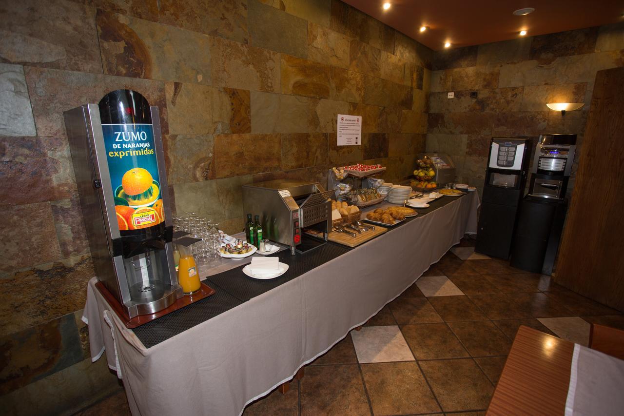 Hotel Yerri Estella Luaran gambar
