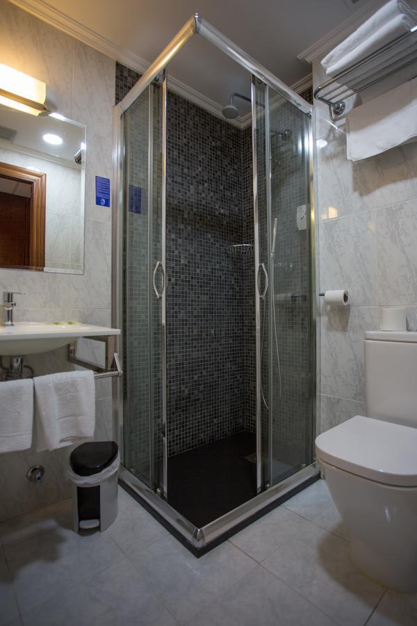 Hotel Yerri Estella Luaran gambar